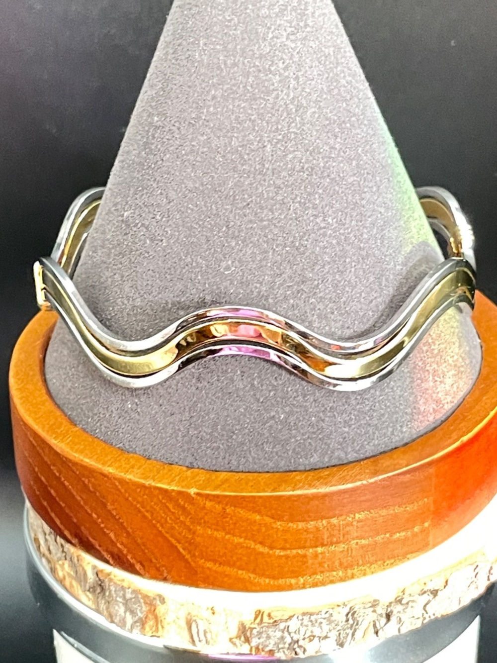 Vintage Avon 1978 Gold Silver Tone Fashion Waves Bangle Bracelet Up to 8 1/4